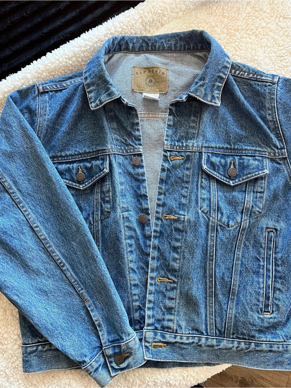Vintage GAP Denim Blue Classic Trucker Jean Jacket
